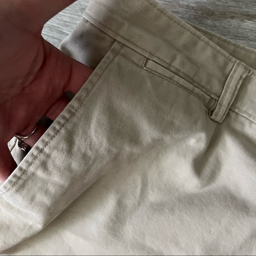 Mens Lands End Khaki Shorts Size 44 Waist - Picture 2 of 6